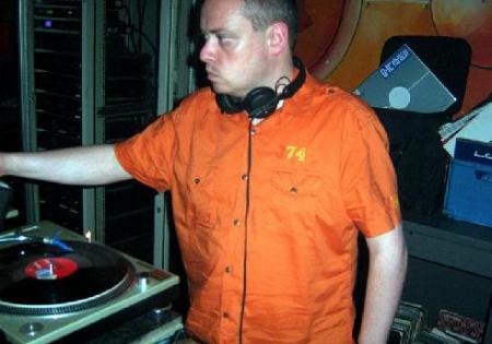 DJ HS